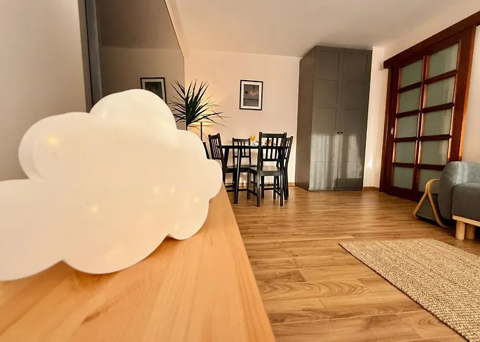 Downtown Cloud 31 With Athenee View *