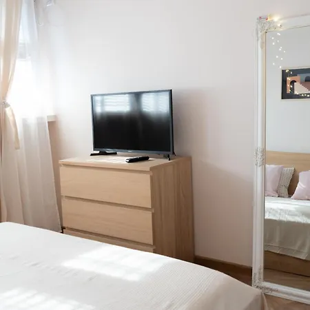 Downtown Cloud 31 With Athenee View *