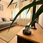 Downtown Cloud 31 With Athenee View Apartament *