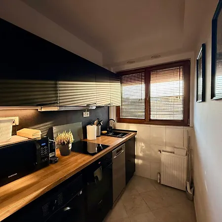 Downtown Cloud 31 With Athenee View