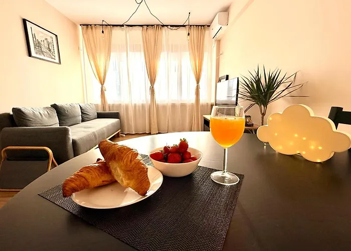 Downtown Cloud 31 With Athenee View *