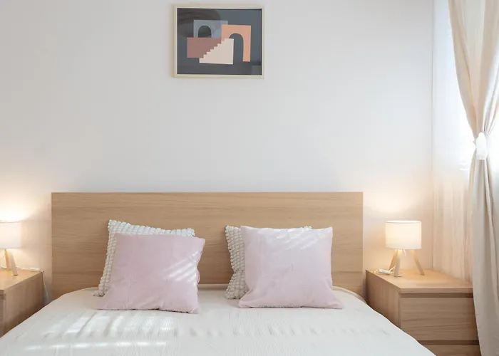 Downtown Cloud 31 With Athenee View Апартаменты Бухарест