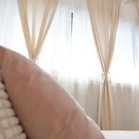 Downtown Cloud 31 With Athenee View * בוקרשט